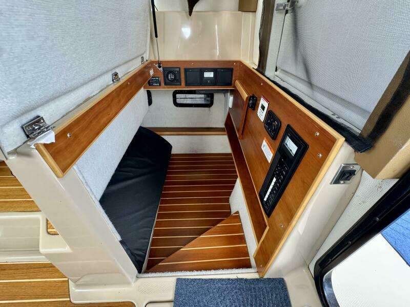 30ft Cutwater Yacht For Sale