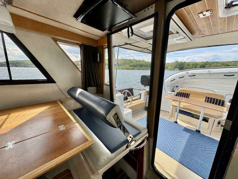 30ft Cutwater Yacht For Sale