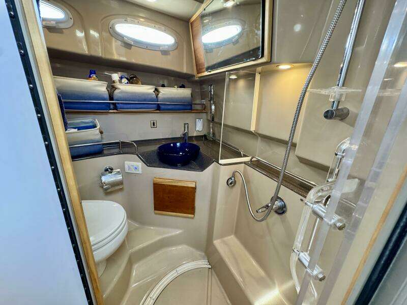 30ft Cutwater Yacht For Sale