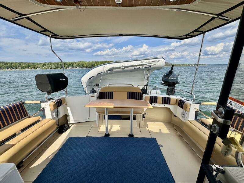 30ft Cutwater Yacht For Sale