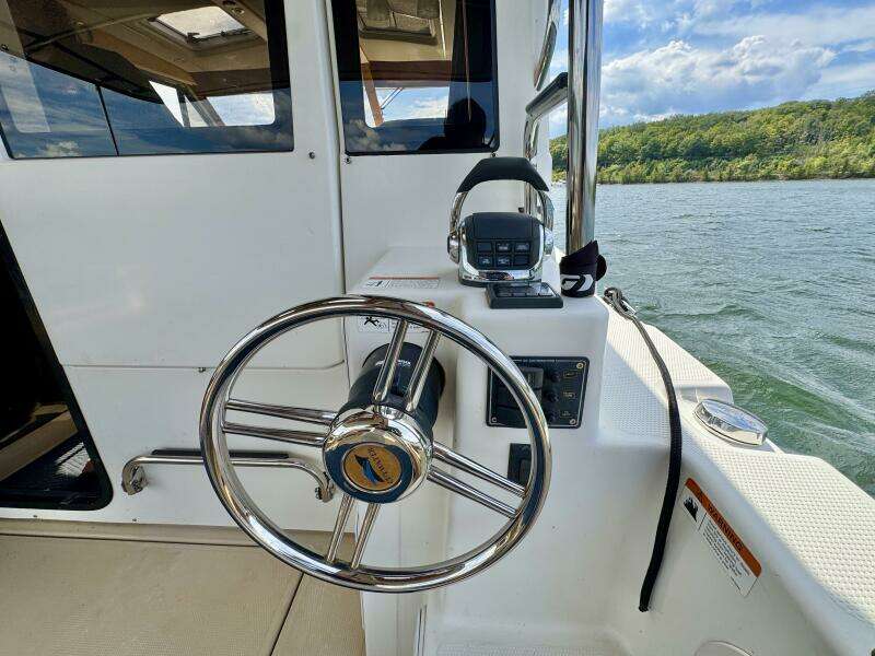 30ft Cutwater Yacht For Sale