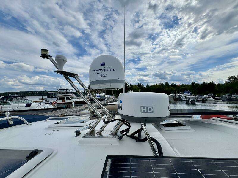 30ft Cutwater Yacht For Sale