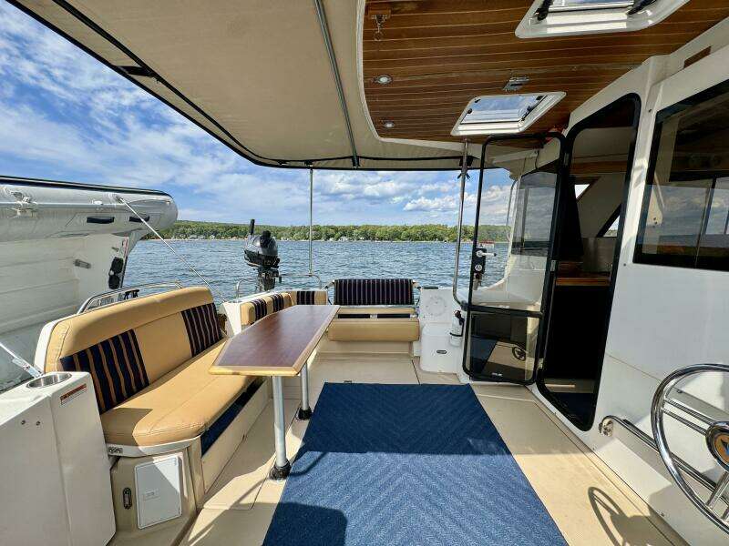 30ft Cutwater Yacht For Sale