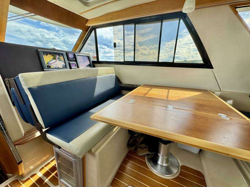 30ft Cutwater Yacht For Sale