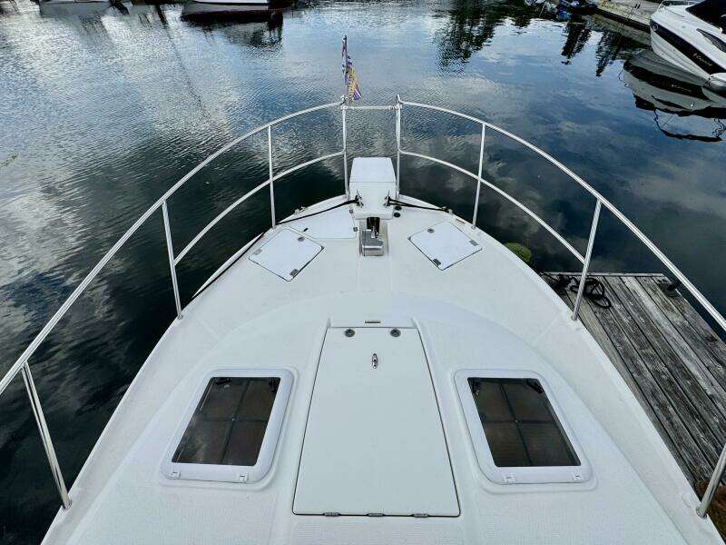 30ft Cutwater Yacht For Sale