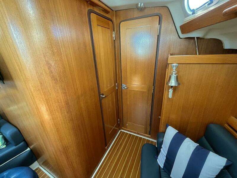 Misty Blue 35ft Catalina Yacht For Sale