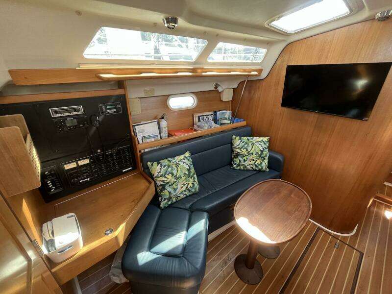 Misty Blue 35ft Catalina Yacht For Sale