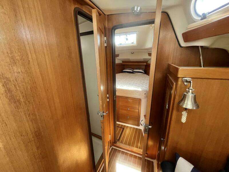 Misty Blue 35ft Catalina Yacht For Sale