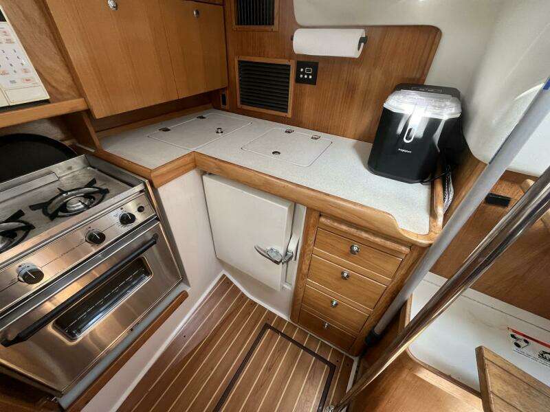 Misty Blue 35ft Catalina Yacht For Sale