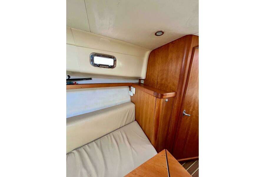 30ft Mainship Yacht For Sale