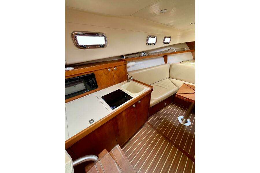 30ft Mainship Yacht For Sale