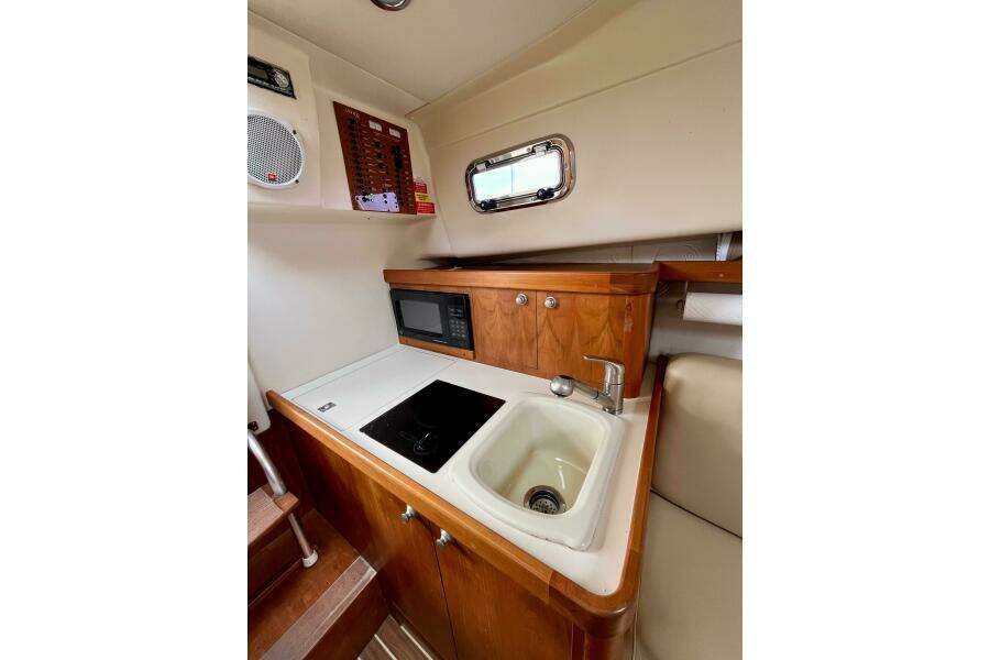 30ft Mainship Yacht For Sale