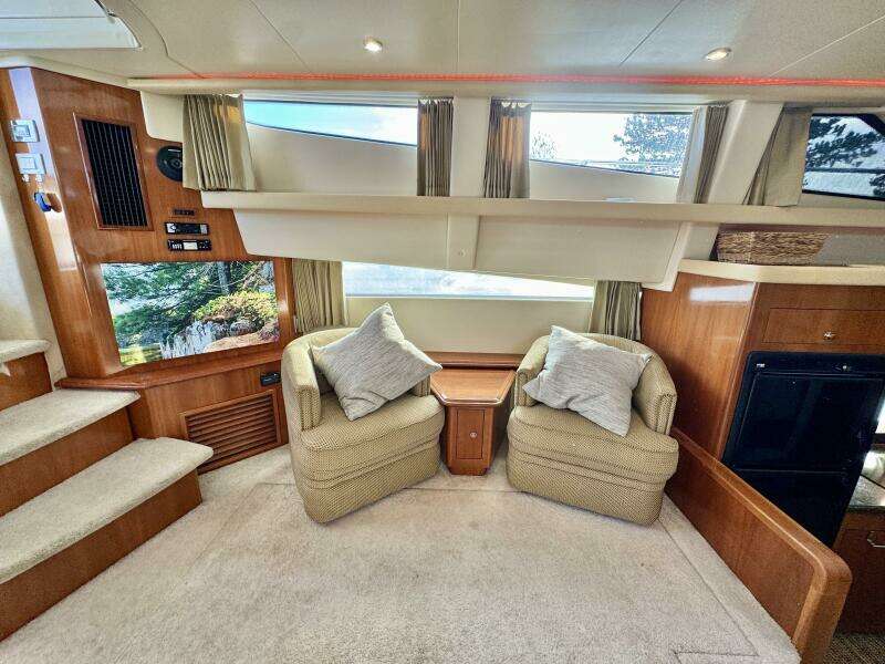 43ft Carver Yacht For Sale