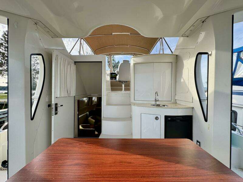 43ft Carver Yacht For Sale
