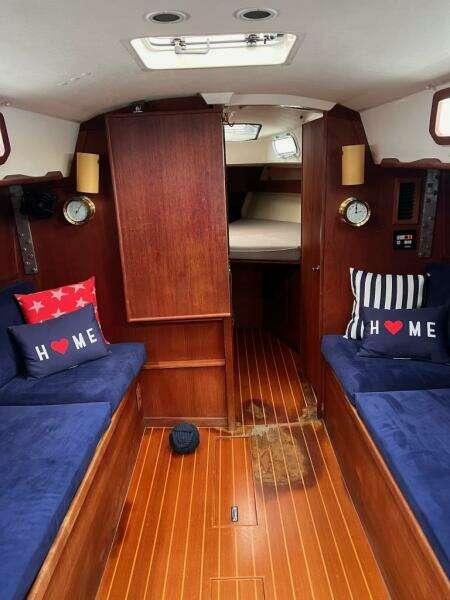 Mooch 30ft Sabre Yacht For Sale