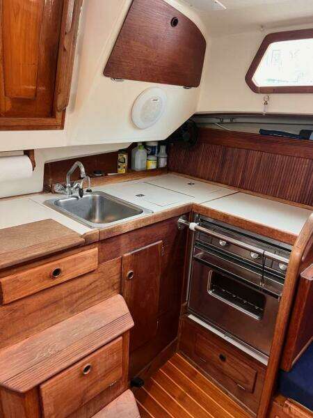 Mooch 30ft Sabre Yacht For Sale