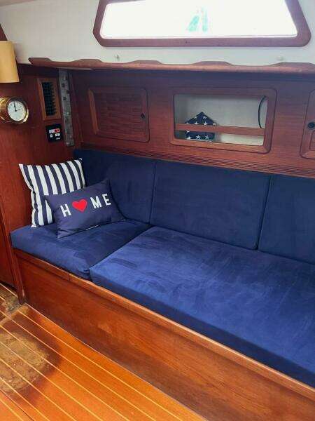 Mooch 30ft Sabre Yacht For Sale
