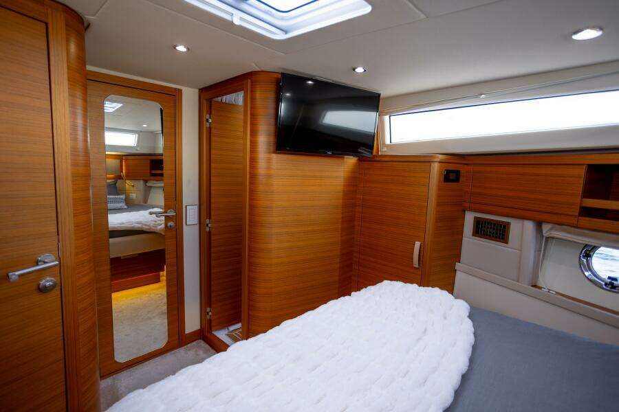 TUI 49ft Greenline Yacht For Sale