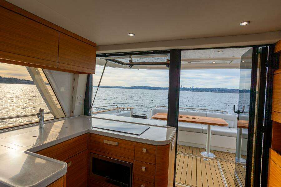 TUI 49ft Greenline Yacht For Sale