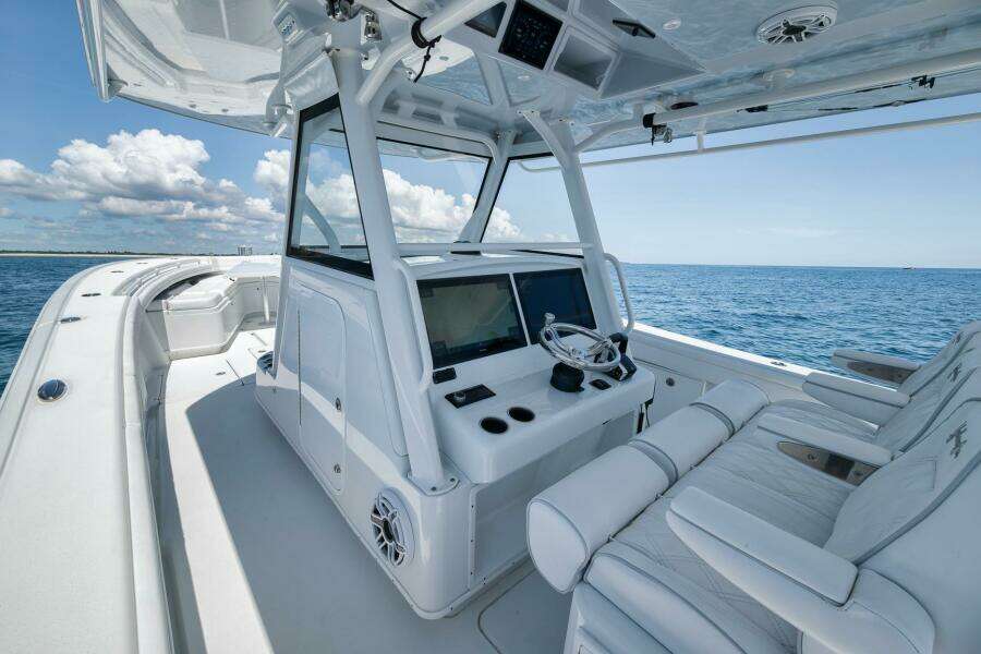 Double Standard 39ft Yellowfin Yacht For Sale