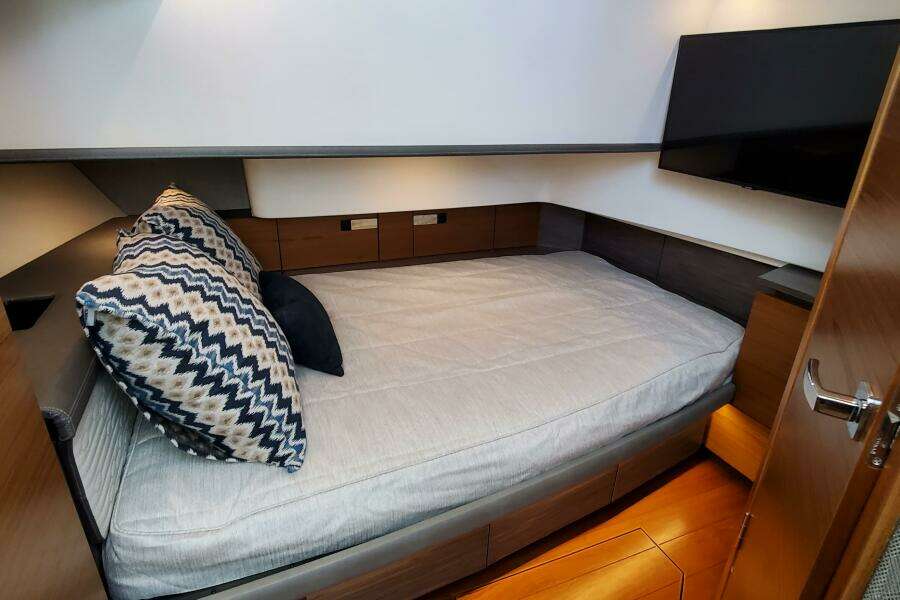 Pogue Life 38ft Tiara Sport Yacht For Sale