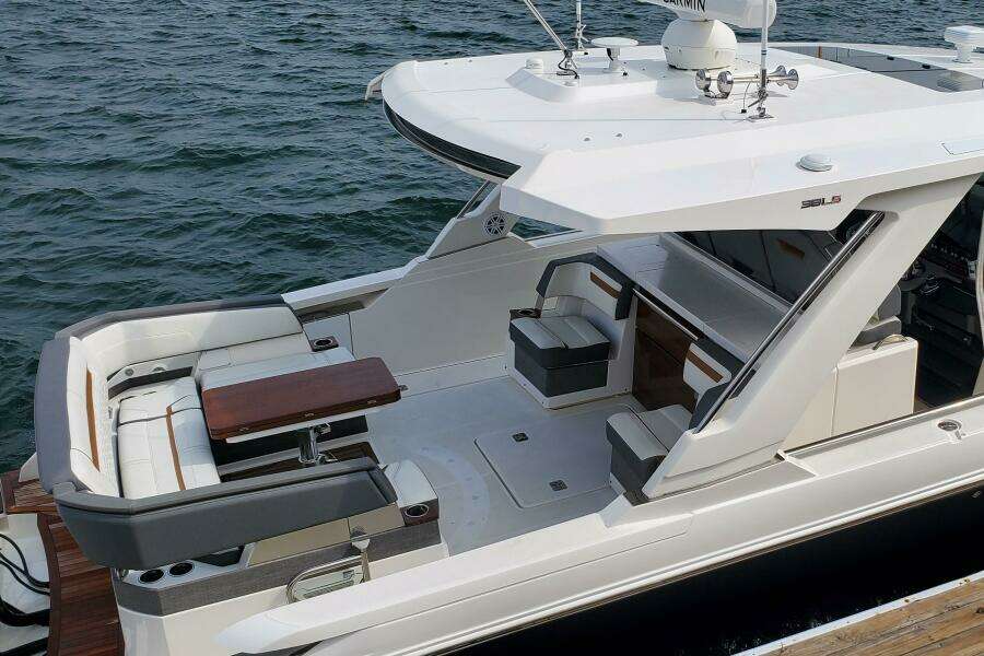 Pogue Life 38ft Tiara Sport Yacht For Sale