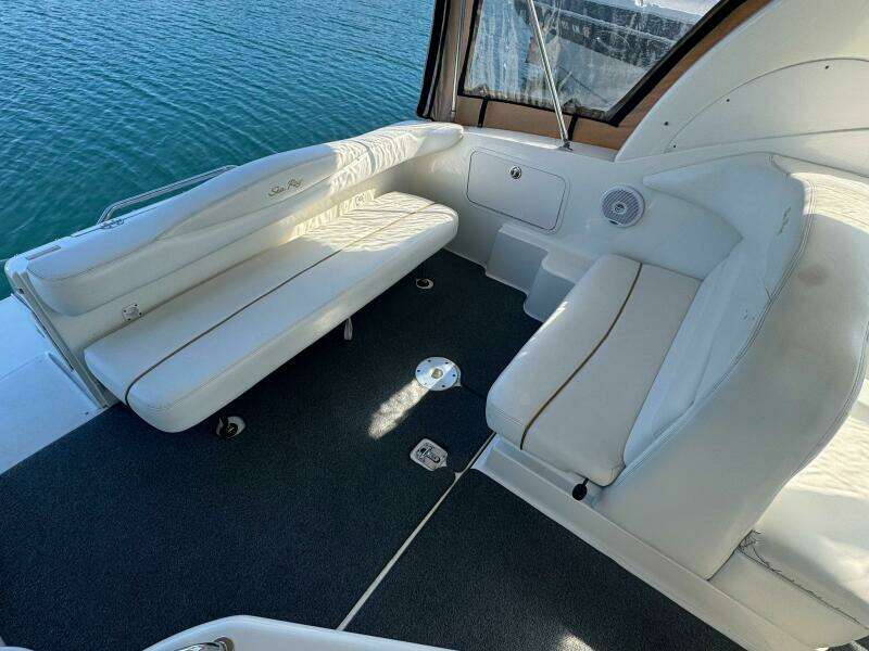 28ft Sea Ray Yacht For Sale