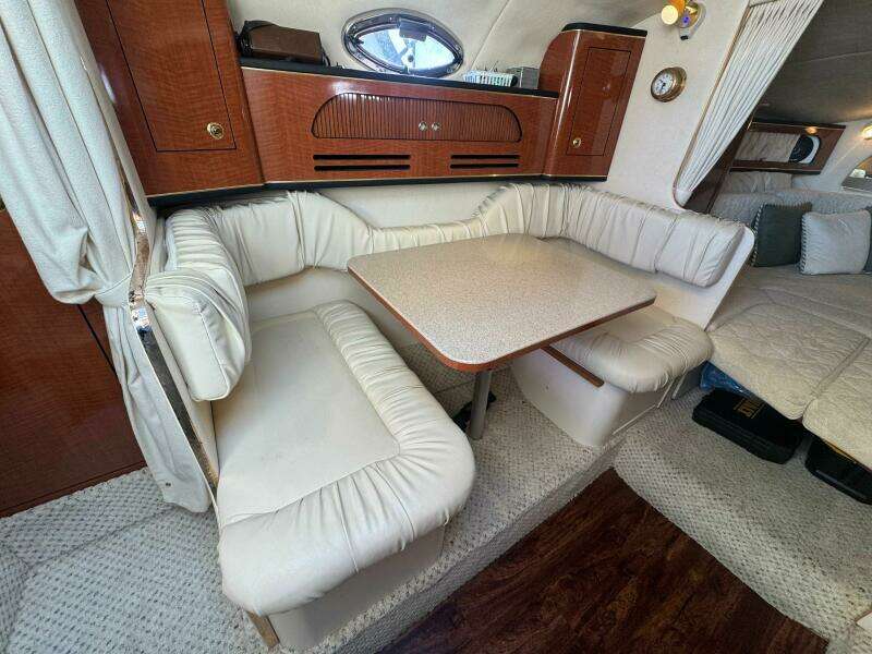 28ft Sea Ray Yacht For Sale