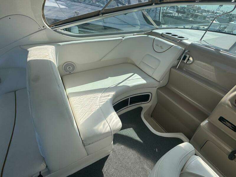28ft Sea Ray Yacht For Sale