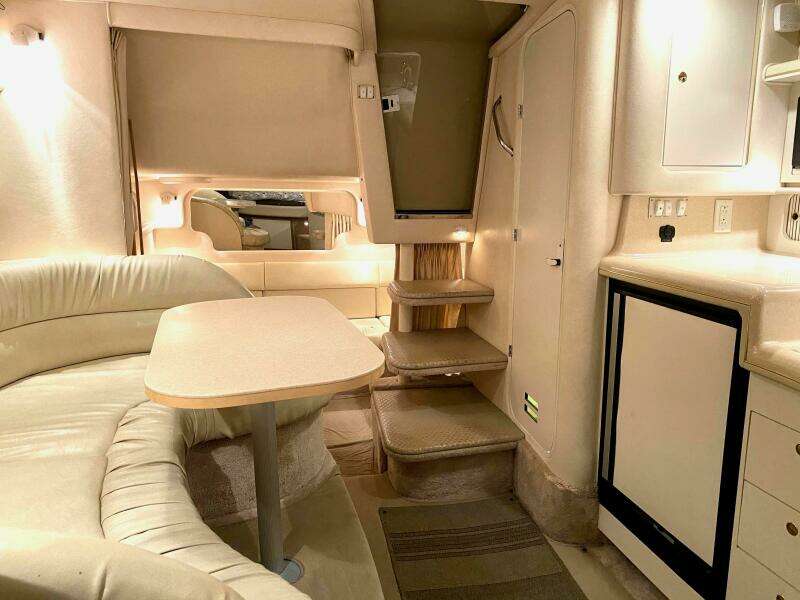 34ft Sea Ray Yacht For Sale