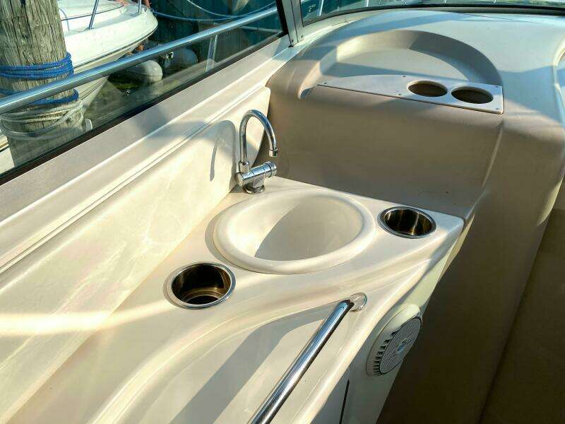 34ft Sea Ray Yacht For Sale