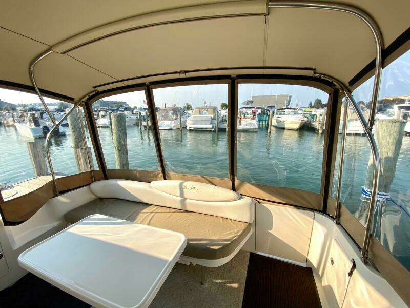34ft Sea Ray Yacht For Sale