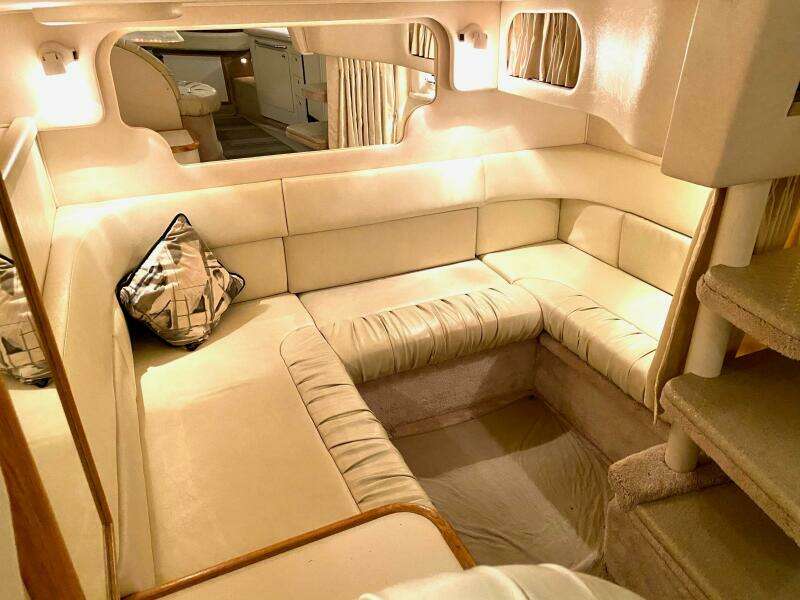 34ft Sea Ray Yacht For Sale