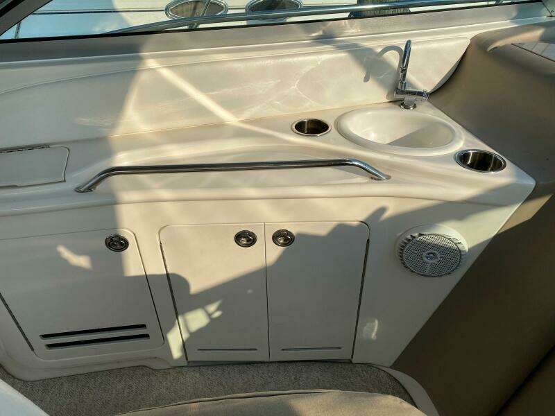 34ft Sea Ray Yacht For Sale