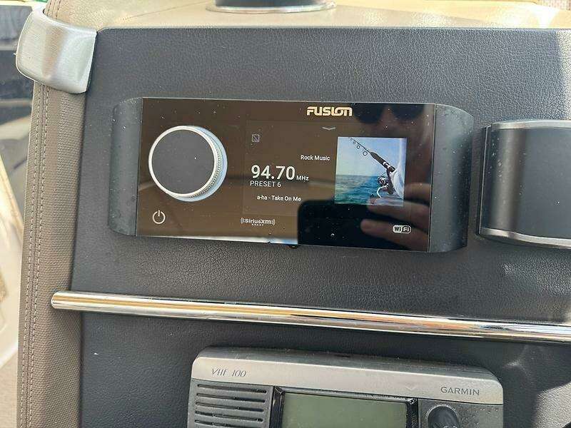 32ft Regal Yacht For Sale