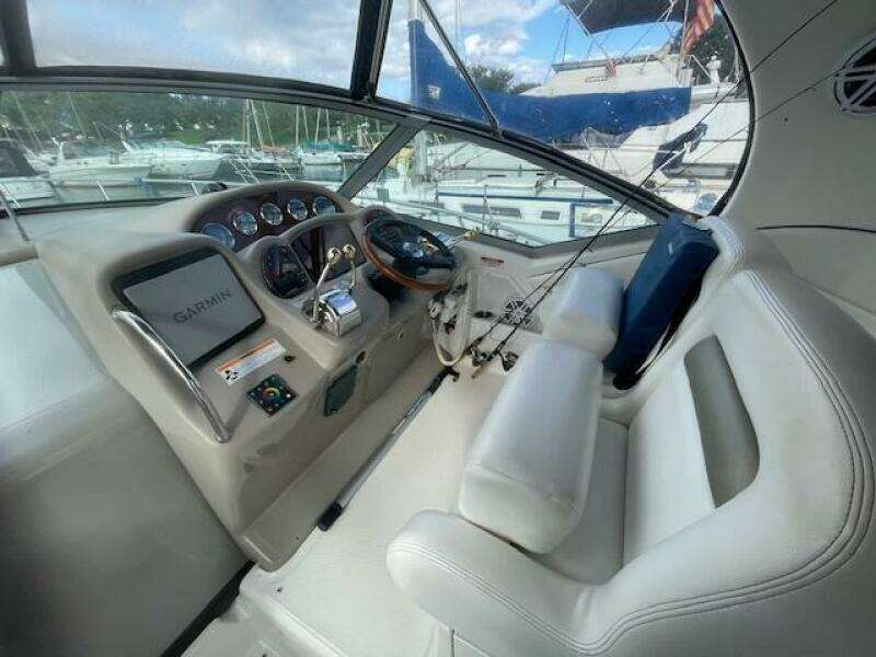 Grand Cru 32ft Sea Ray Yacht For Sale