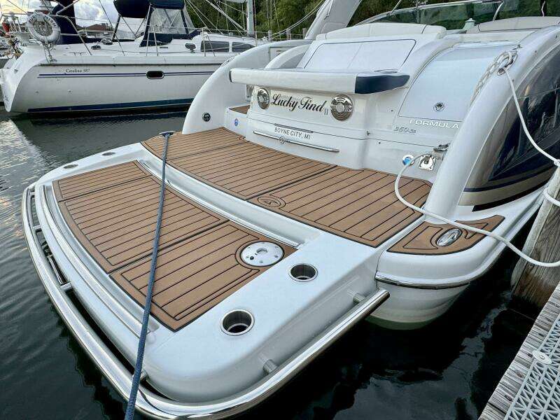 35ft Formula Yacht For Sale