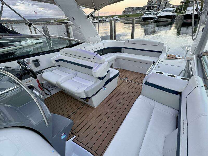 35ft Formula Yacht For Sale