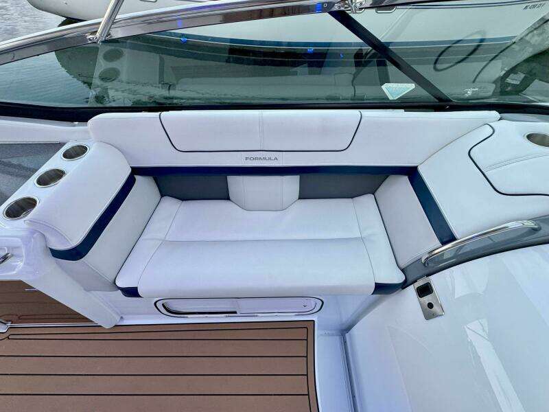 35ft Formula Yacht For Sale