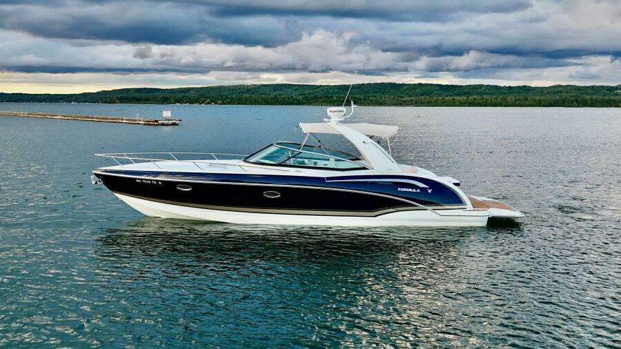 35ft Formula Yacht For Sale