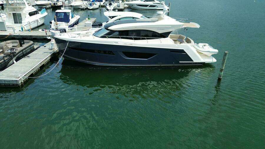 52ft Carver Yacht For Sale