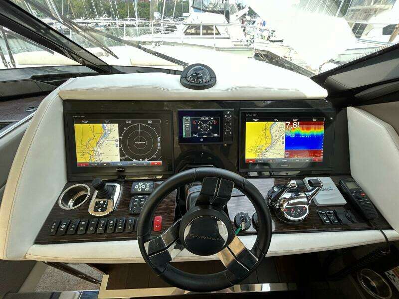 52ft Carver Yacht For Sale