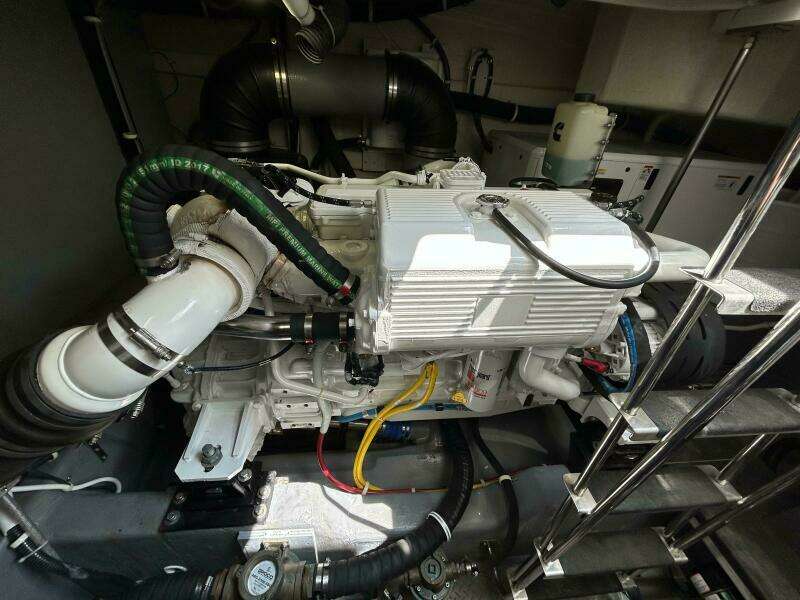 52ft Carver Yacht For Sale