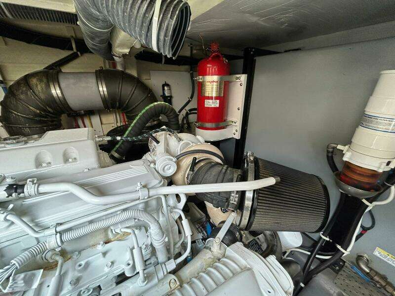 52ft Carver Yacht For Sale