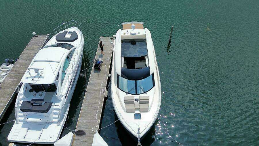 52ft Carver Yacht For Sale