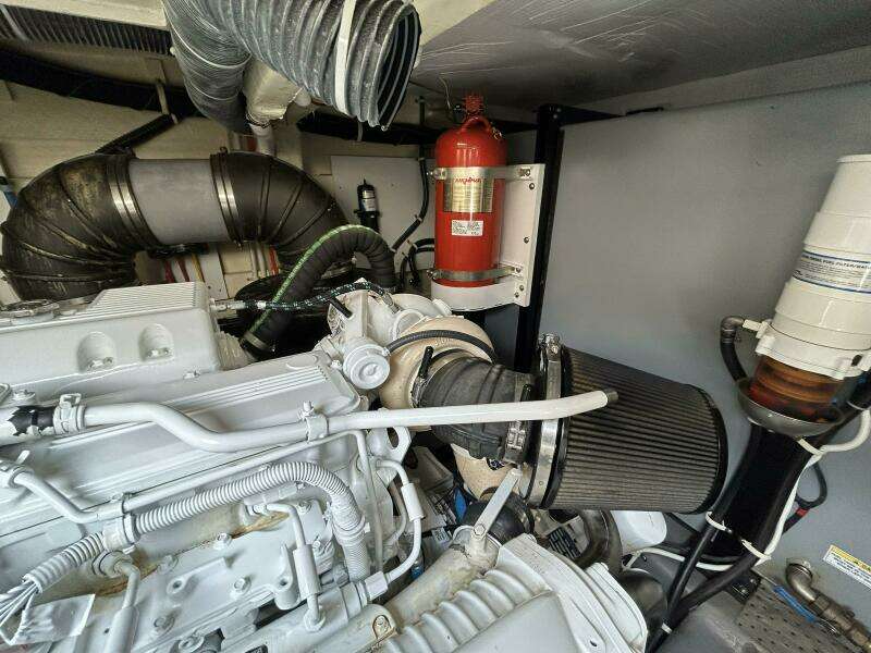 52ft Carver Yacht For Sale