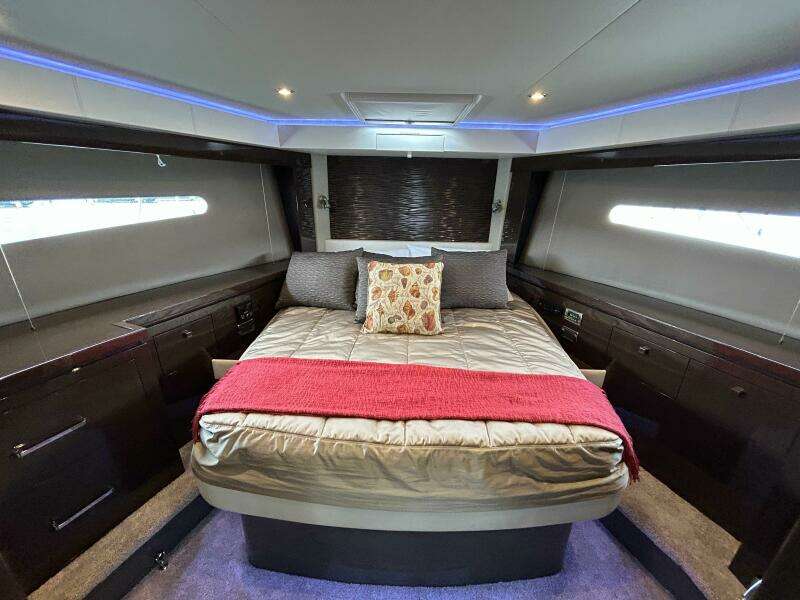 52ft Carver Yacht For Sale