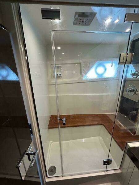 52ft Carver Yacht For Sale
