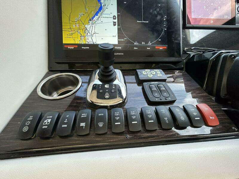 52ft Carver Yacht For Sale