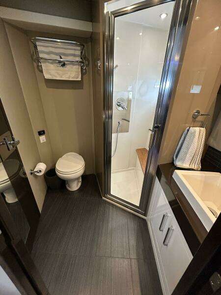 52ft Carver Yacht For Sale